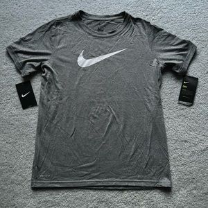 Nike Boys Youth XL Dri-Fit Tshirt Light Gray Brand New With Tags